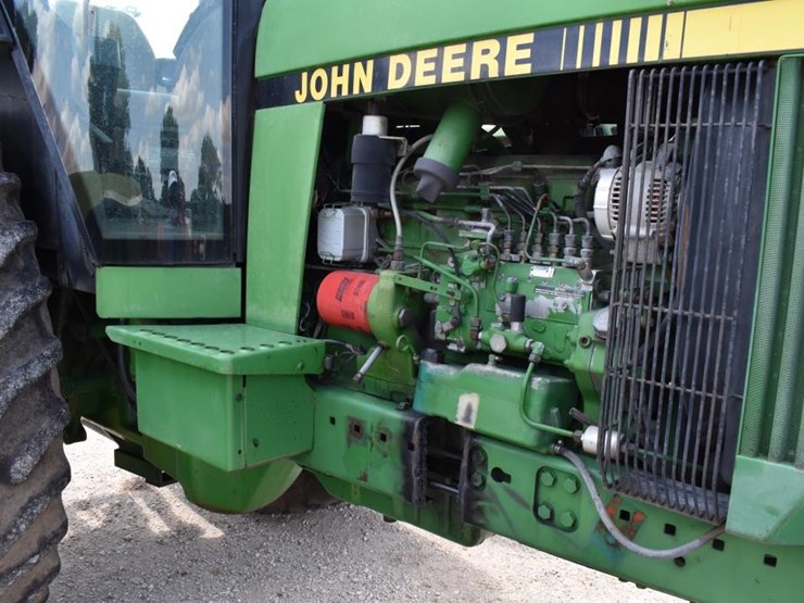 john-deere-4755-image-3