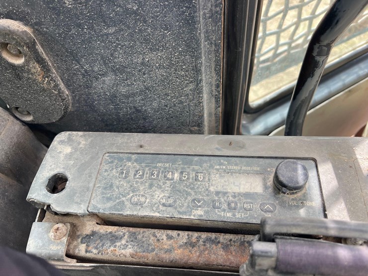 deere-160c-lc-image-26