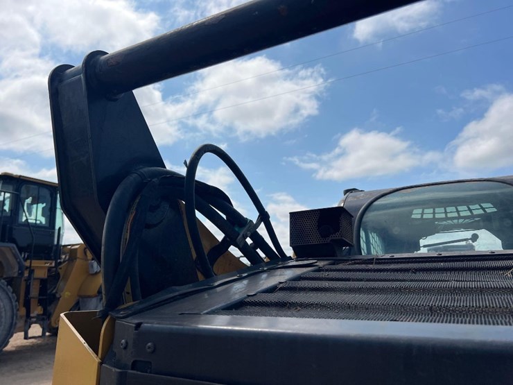 2012-caterpillar-299d-xhp-image-21