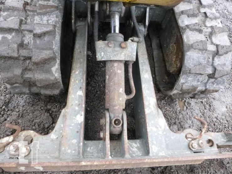 2016-wacker-neuson-803-image-21