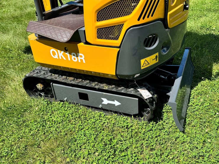 2025-cfg-industrial-qk18r-mini-excavator-...-unused-image-2