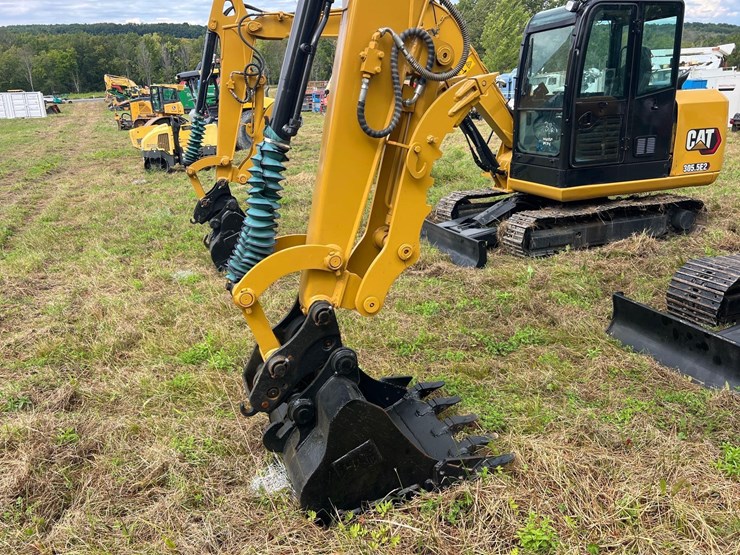 2021-caterpillar-305-image-16