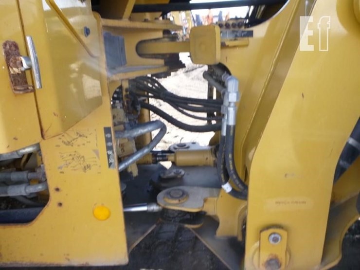 2013-caterpillar-924k-image-29
