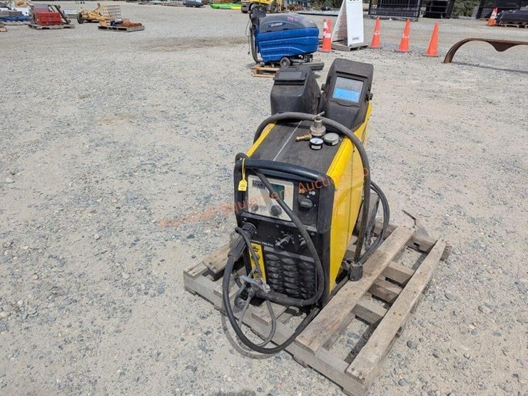 esab-mig-master-280-pro-welder-image-3