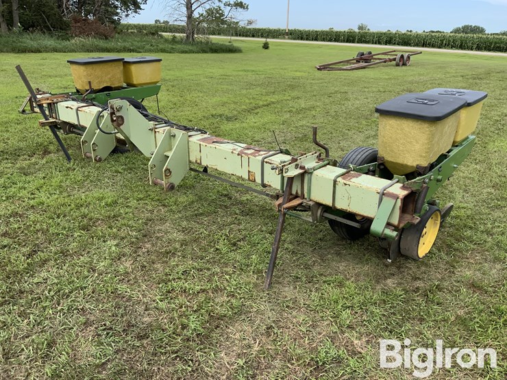 john-deere-2-image-1
