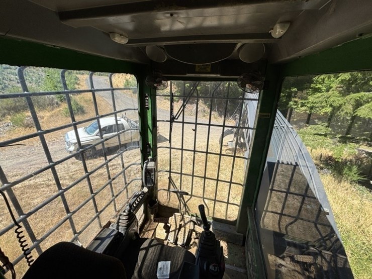 2013-deere-2954d-image-37