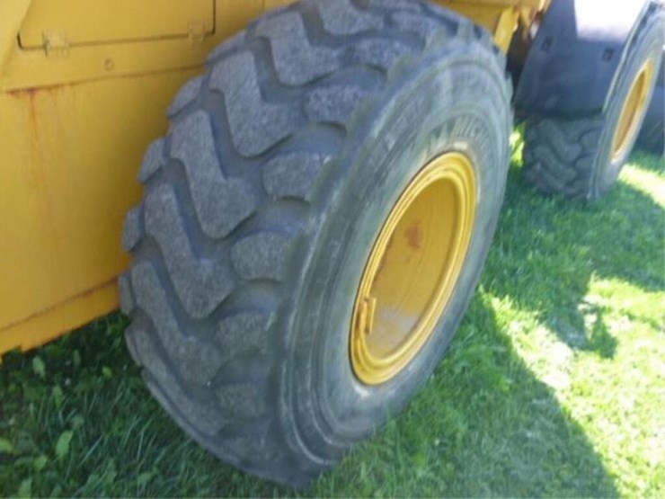 caterpillar-930k-image-56
