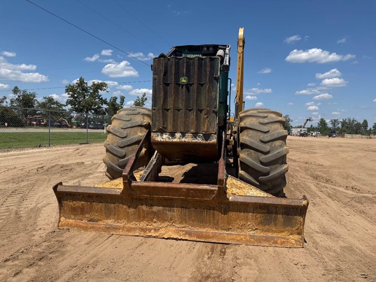 2010-deere-648h-image-3