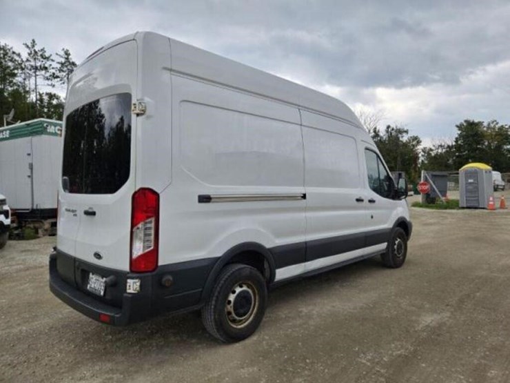 2016-ford-transit-image-5