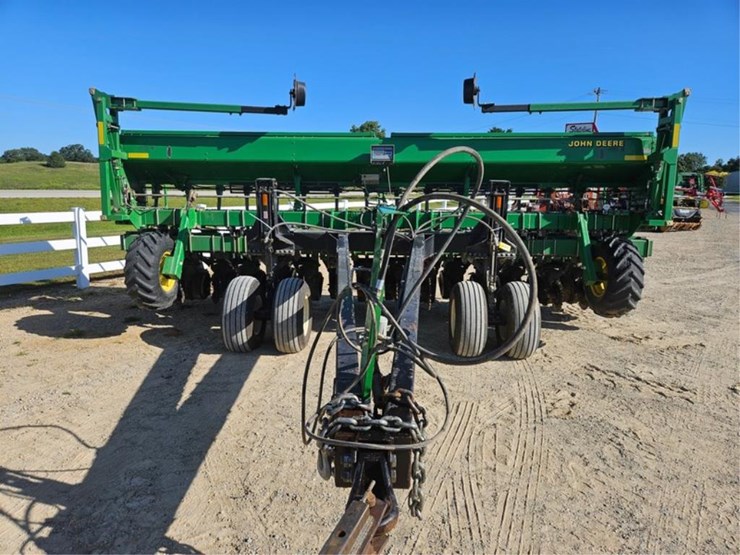 john-deere-1530-image-9