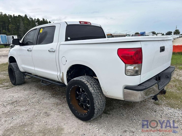 2008-toyota-tundra-image-4