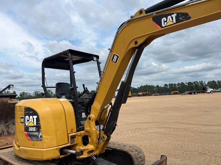 2016-caterpillar-305e2-cr-image-25