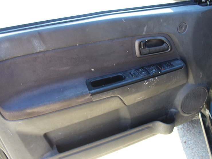 2004-chevrolet-colorado-image-7