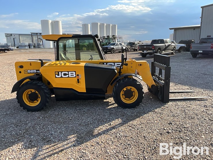 2017-jcb-525-60-image-4