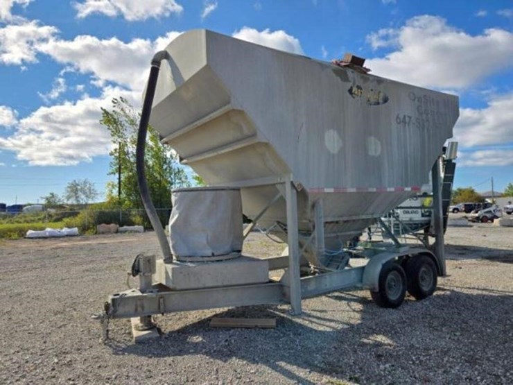 2014-fastway-low-profile-tow-behind-t/a-cement-sil-image-1