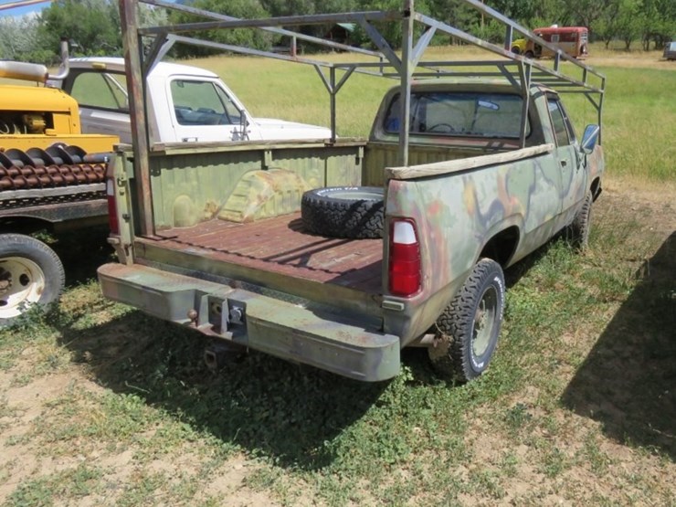 1976-dodge-m880-1¼-ton-pickup-image-4