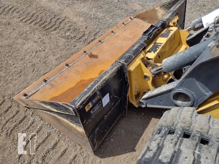 2022-deere-333g-image-18