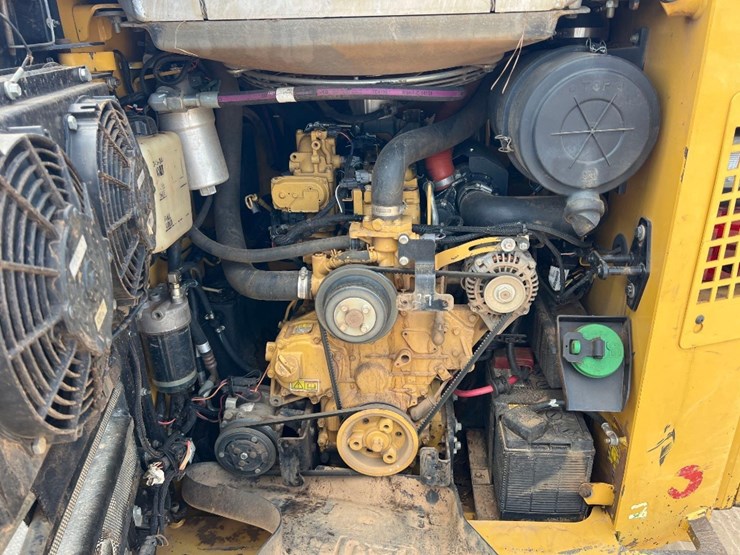 2012-caterpillar-299d-xhp-image-27