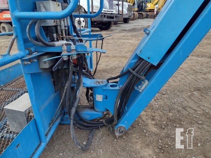 2012-genie-s125-image-20