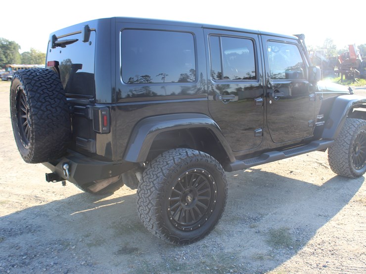 2011-jeep-wrangler-image-3