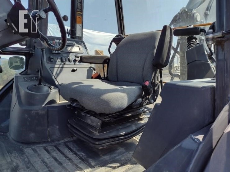 2017-deere-310sl-image-17