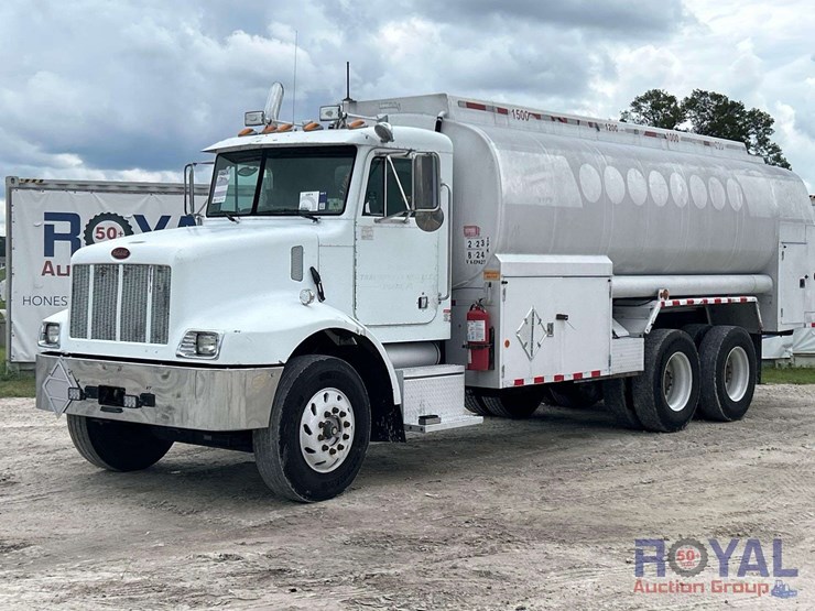 2003-peterbilt-330-image-2