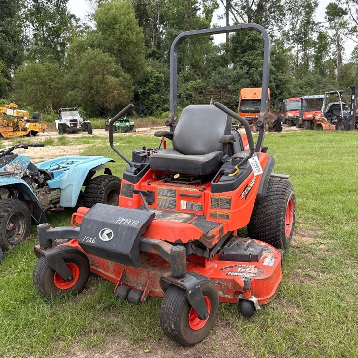 KUBOTA ZD326