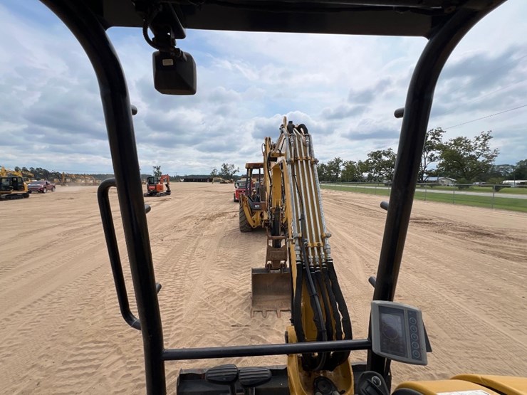 2016-caterpillar-305e2-cr-image-38