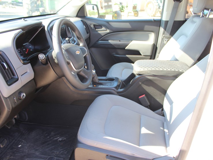 2022-chevrolet-colorado-image-7