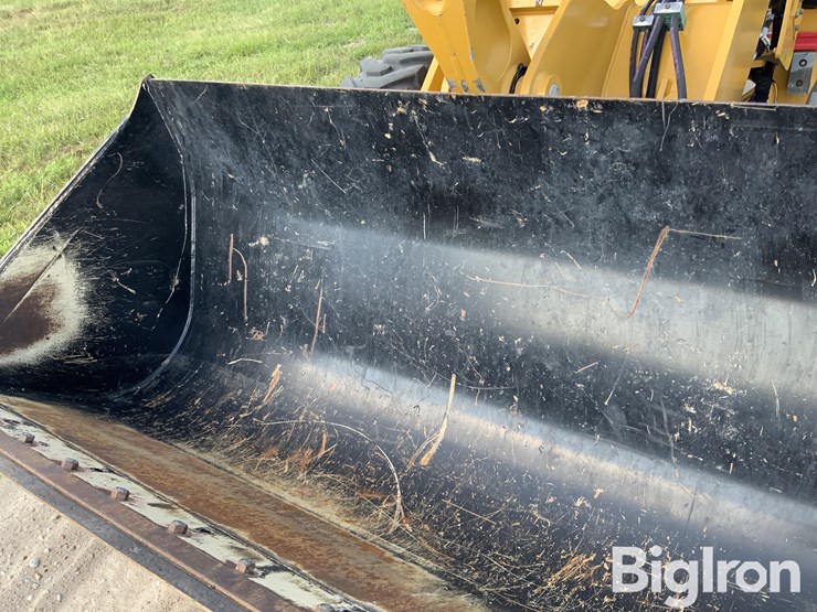 2019-caterpillar-906m-image-18