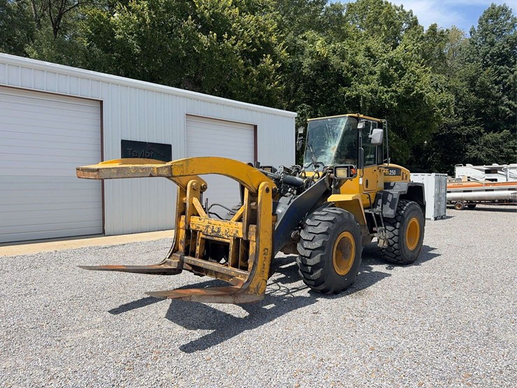 2012-komatsu-wa250-image-4