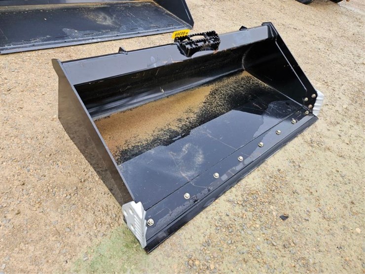 #369-•-72"-material-bucket-image-7