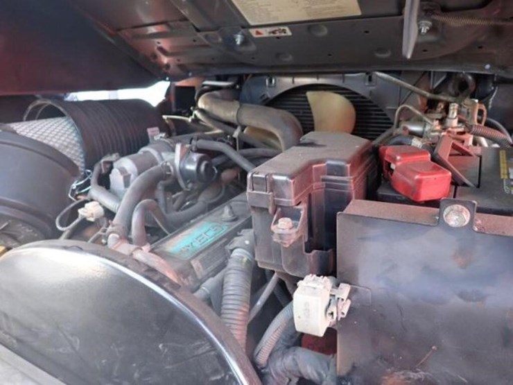 2007-toyota-8fgcu18-image-25
