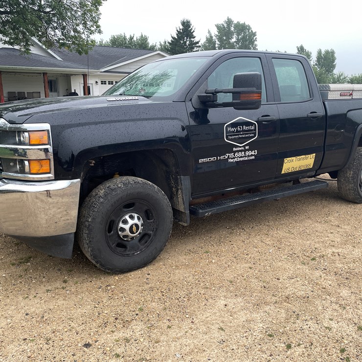 #112 • 2015 Chevy 2500 Diesel 4X4 Pickup (Has WI Title)