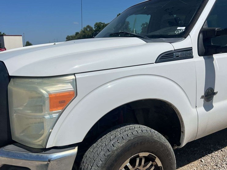 ford-f350-xl-image-10