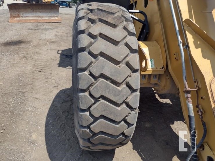 caterpillar-930g-image-22