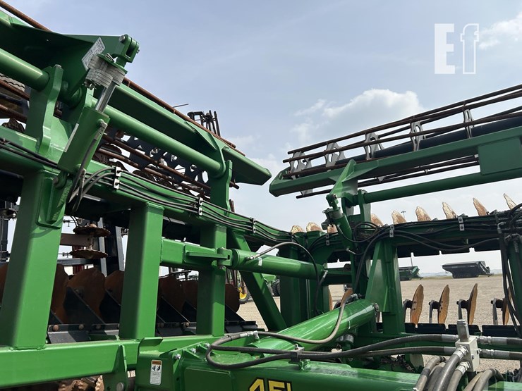 2019-john-deere-2680h-image-15
