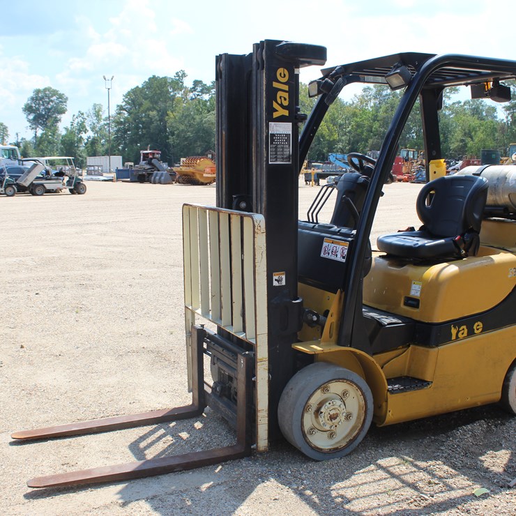 #2075 • 2011 YALE 50VX FORKLIFT