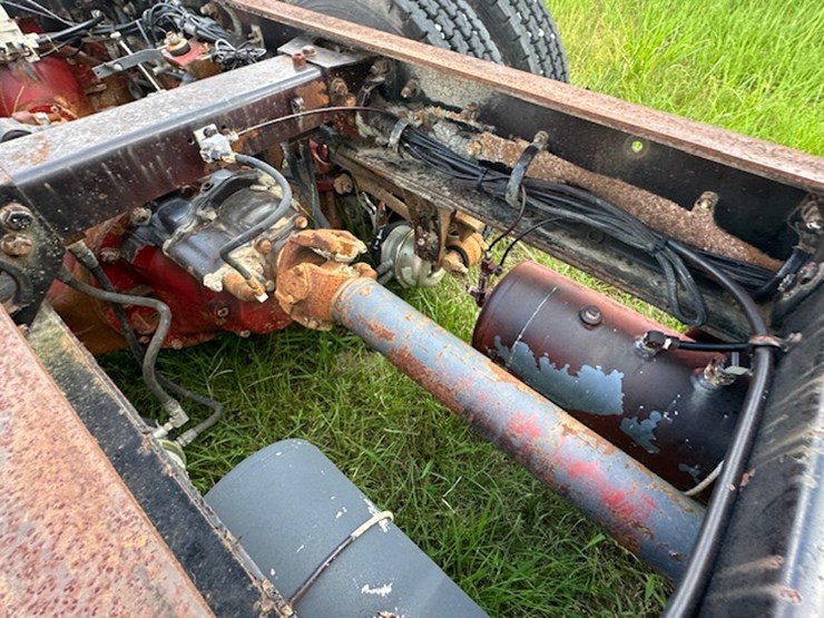 2004-ford-f550-image-22
