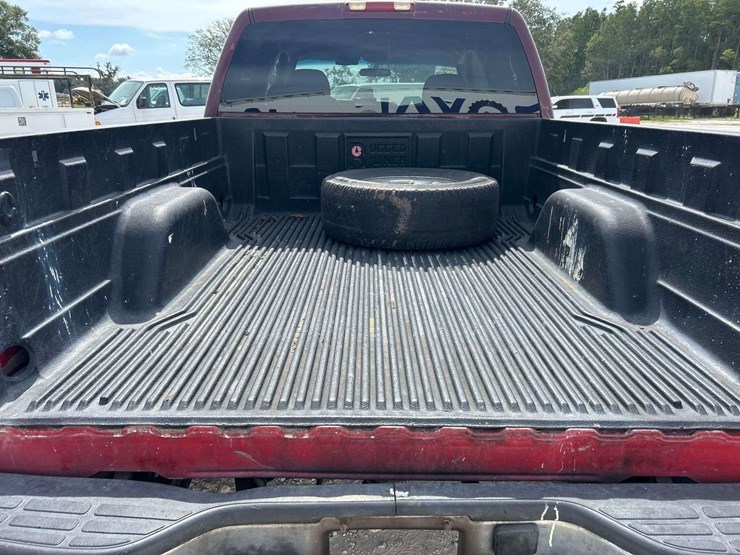 2001-chevrolet-silverado-1500hd-image-24