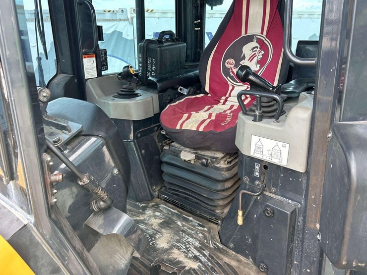 2019-komatsu-d51pxi-24-image-12