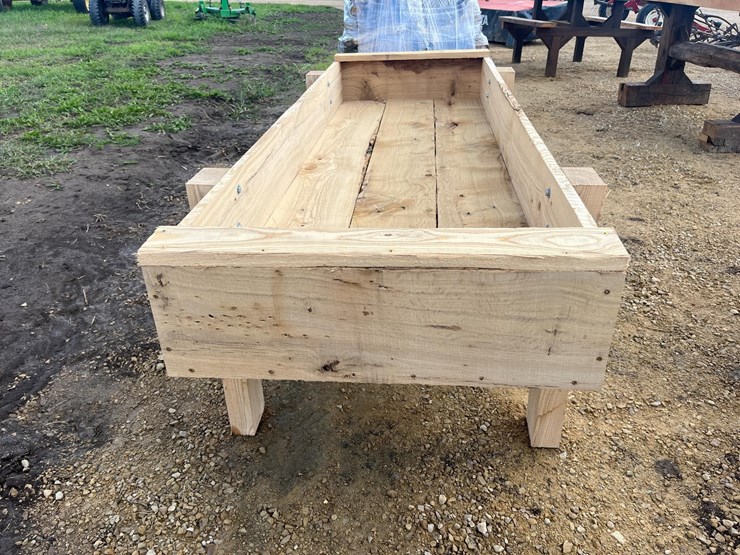 8-ft.-feed-bunk-image-3