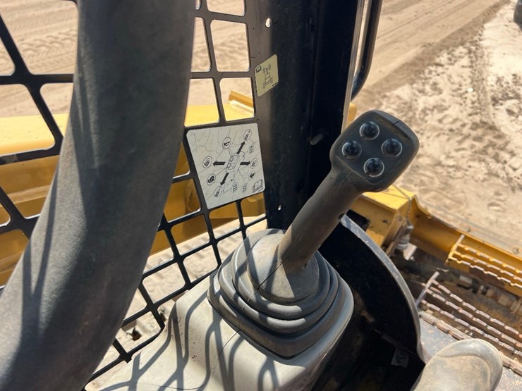 2014-caterpillar-279d-image-28