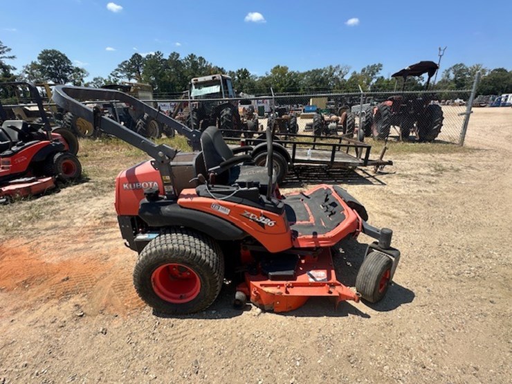 kubota-zd326-image-9