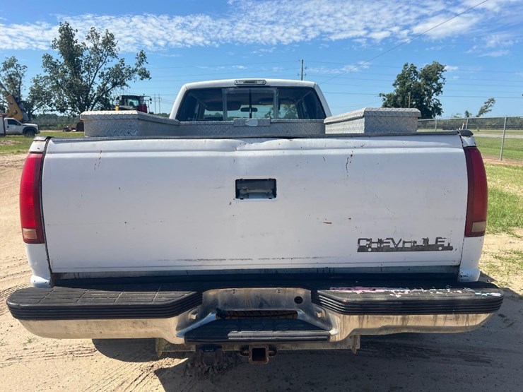 1994-gmc-sierra-3500-image-3