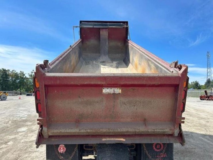 2022-kenworth-t800-image-36
