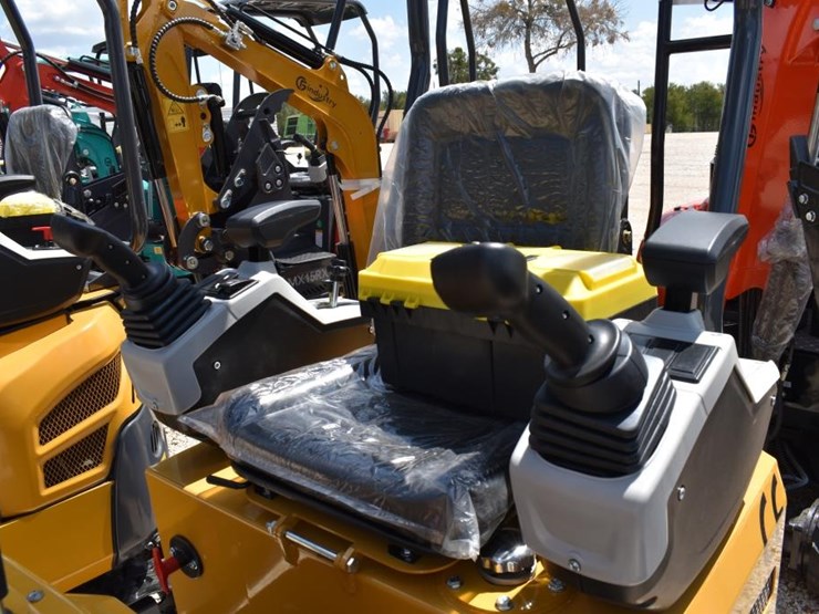 mx-12rx-mini-excavator-(serial-#-mx12rx2025j001040)-(k)-image-7