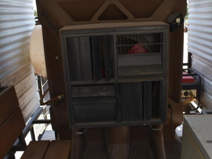 2011-16'-cooling-trailer-w/-generator,-port-a-cool-and-freezer-(vin-#-5vnbu-image-8
