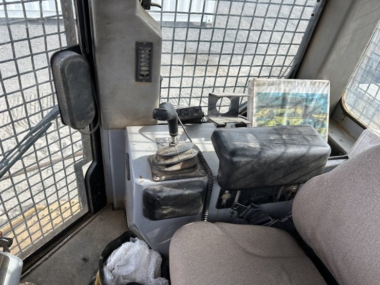 2003-deere-850c-image-10