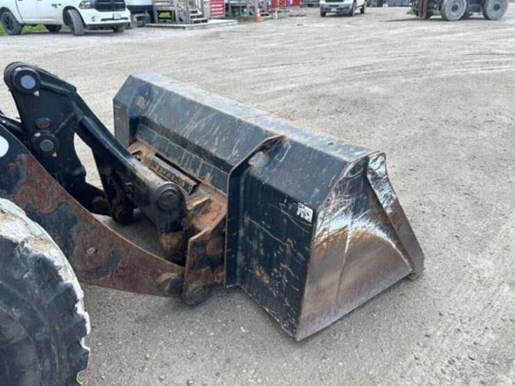 2019-jcb-409-image-31